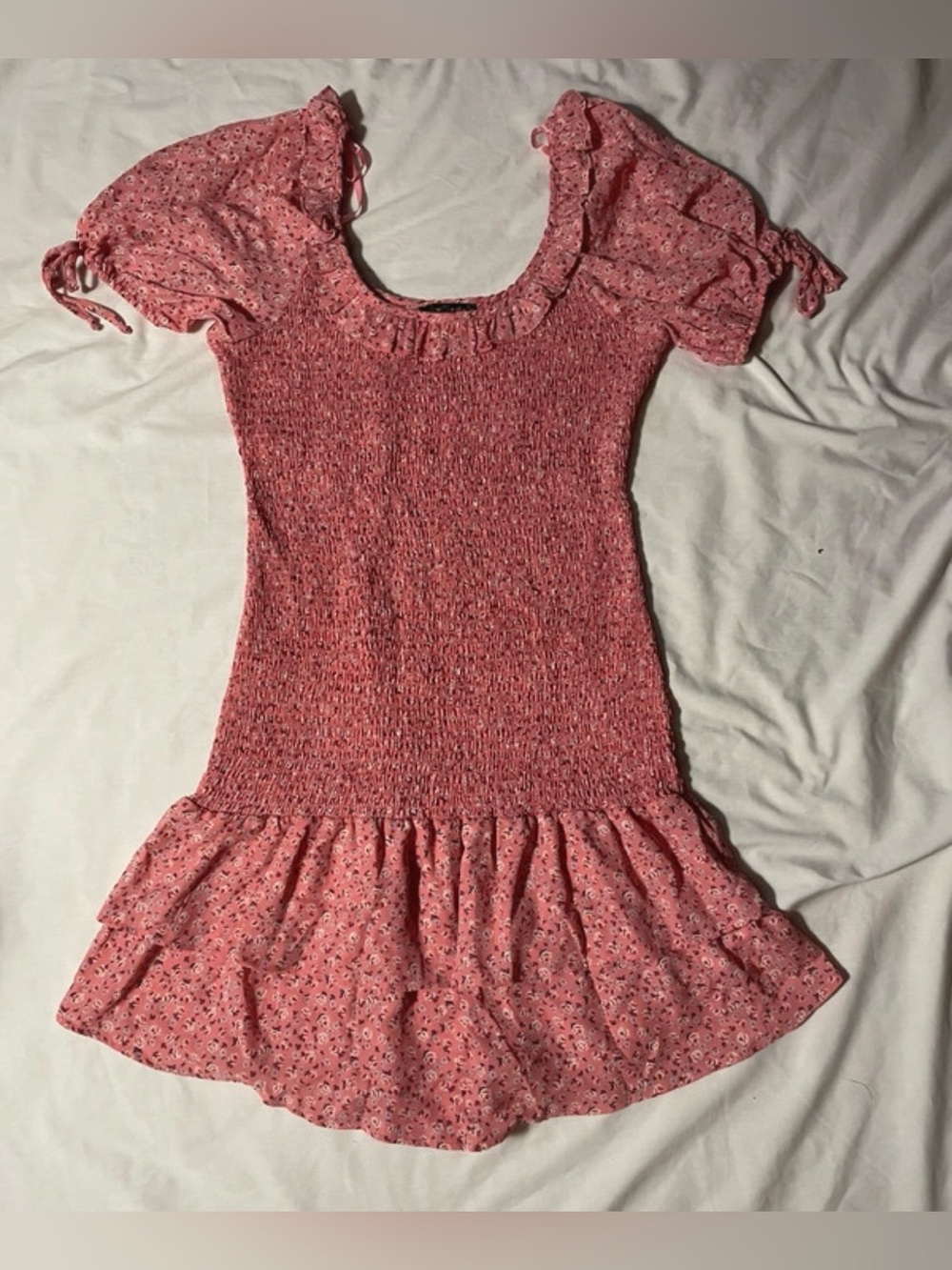 City Triangles Pink Floral Smocked Dress Sz L